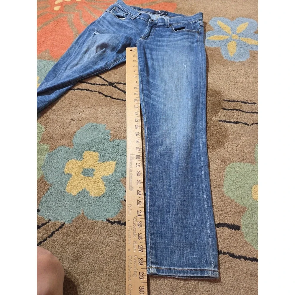 lucky brand cigarette jeans | | Lucky Brand Distressed Sienna Boyfriend Jeans Size 25 This light wash pair features a straight leg Lucky Brand Lucky Brand Sienna